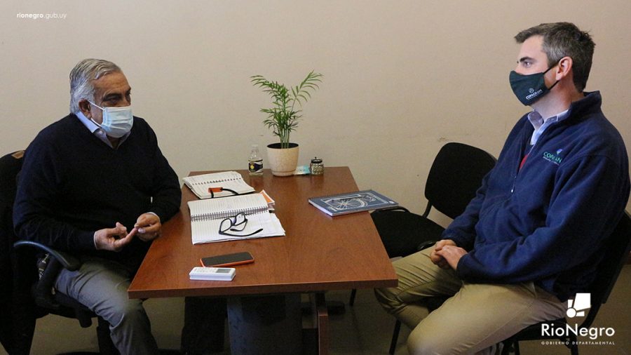 Varias reuniones mantuvo el Intendente Dr. Omar Lafluf en Young ...