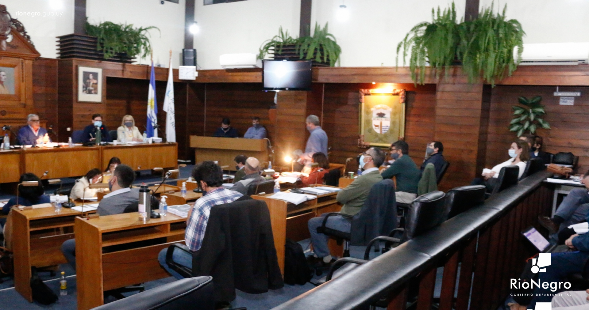 Dr Omar Lafluf Intendente de Río Negro - El Intendente concurrió a la Junta Departamental