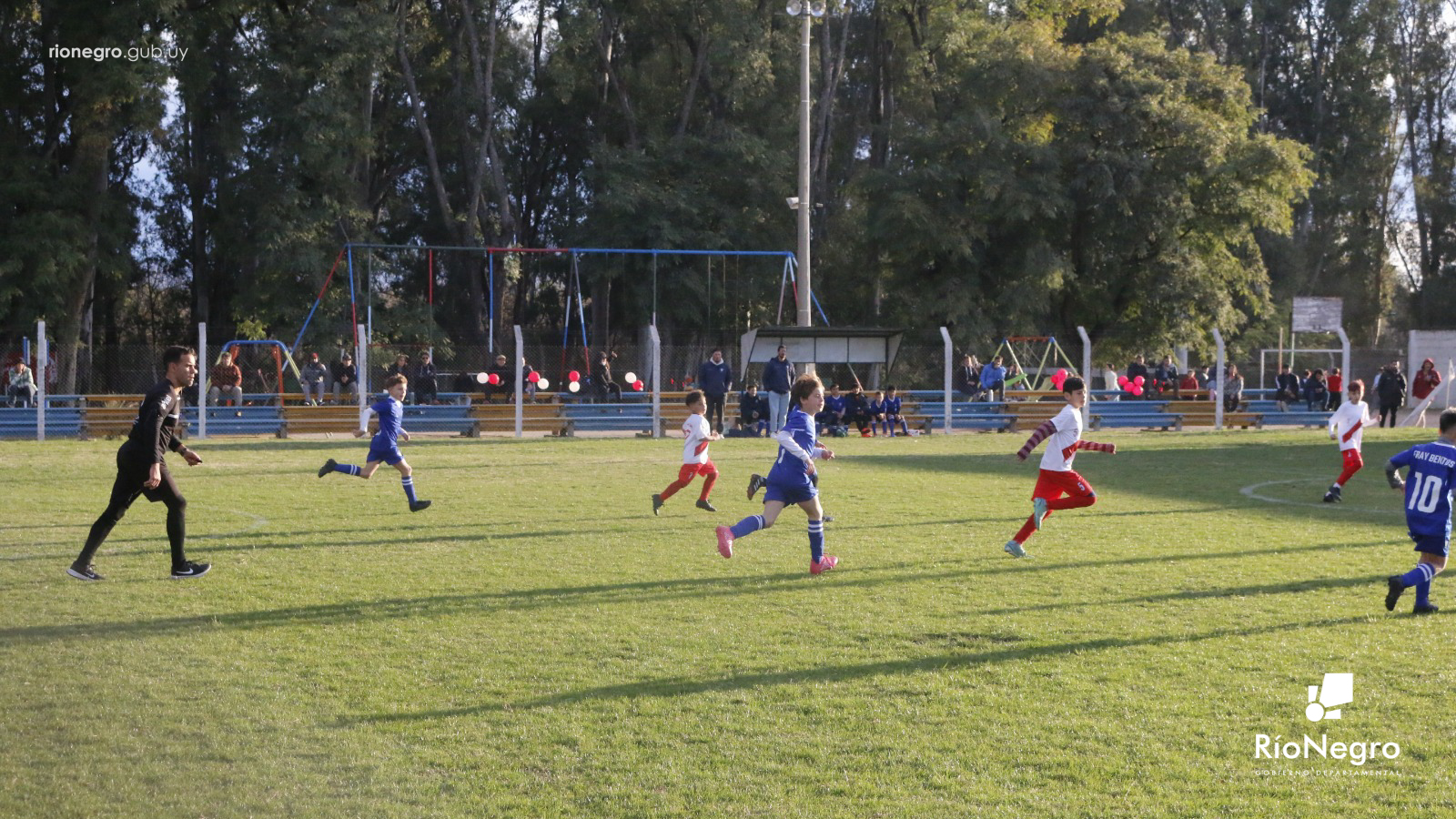 Competencias de Baby Fútbol en Bellaco - Intendencia de Río Negro -  Gobierno Departamental - Intendente: Dr. Omar Lafluf